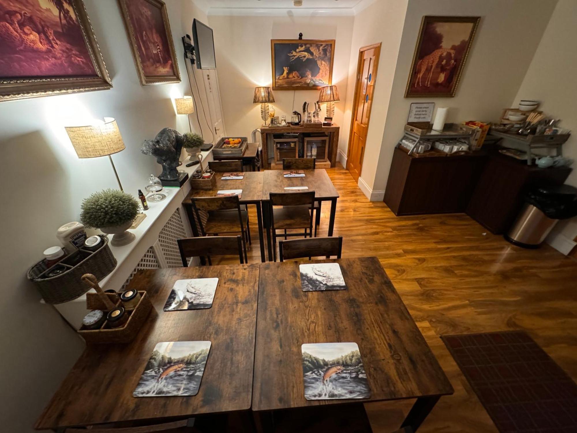 The West Highland Way Hotel And Retreat Accommodation, Glasgow